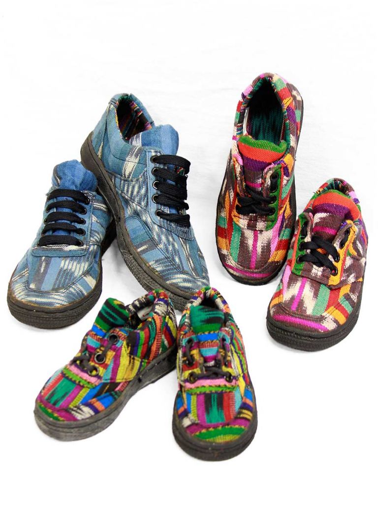 ethnic sneakers copertina