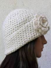 cappello di lana bianco all uncinetto maria cod 1