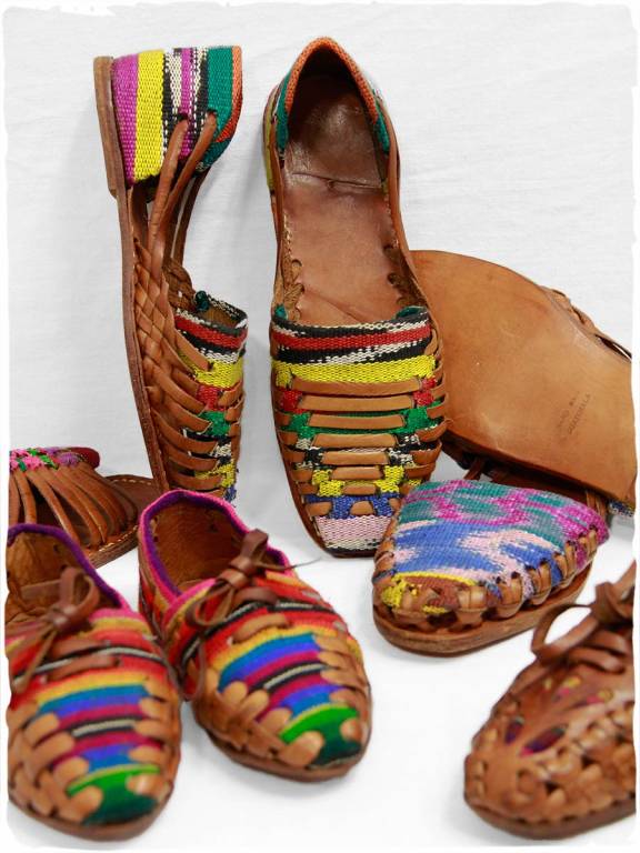 Sandalias étnicas