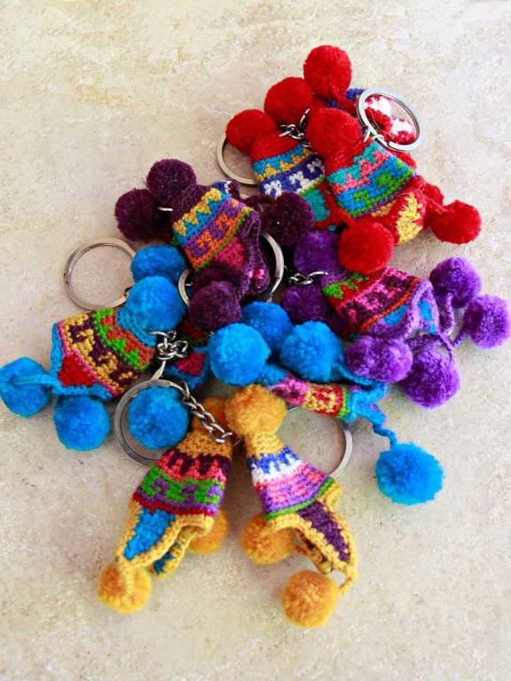 Llavero crochet Chullo