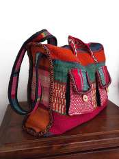 Wool travel bag Pacha.