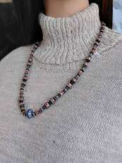 pull-col-roule-femme-orietta-collier-ceramique-peruvienne.